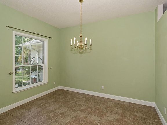 3rd image of 15806 Dallas Creek Ct
