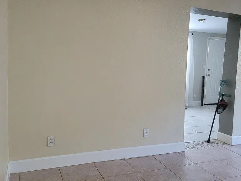 236 1/2 11th Ave NE #1 — Photo 13