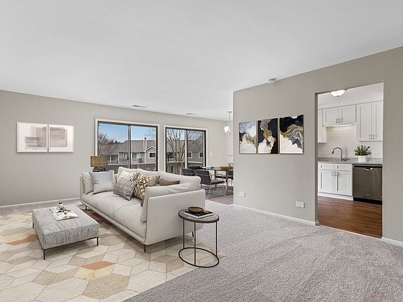 3rd image of 327 Lambert Dr Unit B2