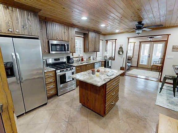4th image of 109 County Road 2032