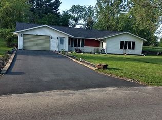 204 E 10th St, Merrill, WI 54452
