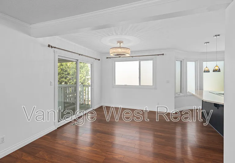 1930 Golfview Rd — Photo 6