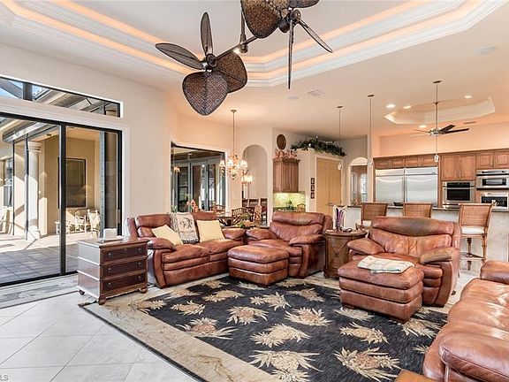 3rd image of 14636 Beaufort Cir