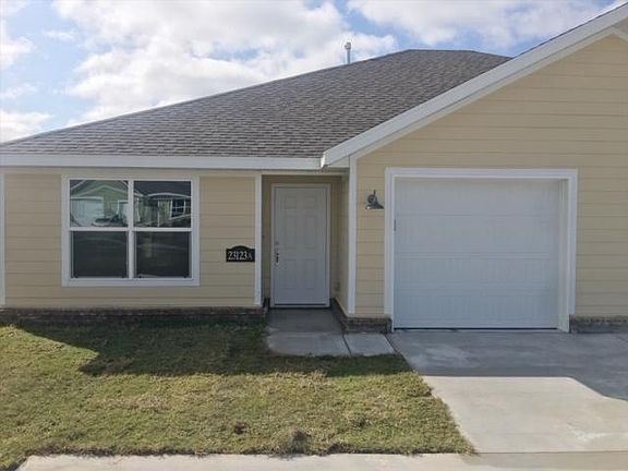 2nd image of 23123 Christopher Dr #A