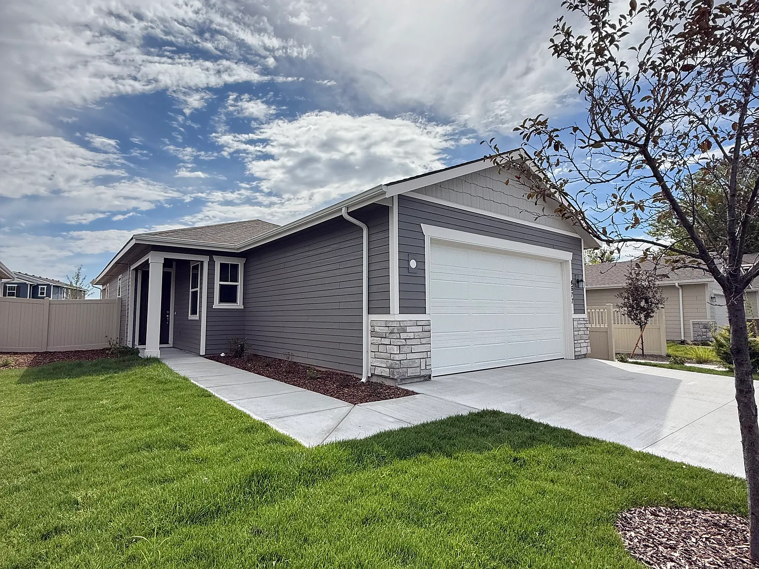 4 bed, 1382 sqft, $2,495 — Photo 4