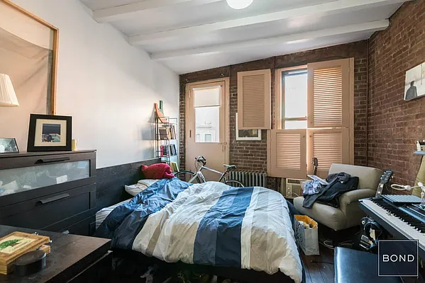 Rented by Bond New York | media 29