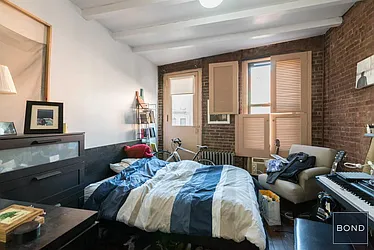 Rented by Bond New York