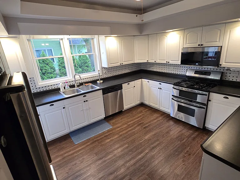 14920 S Center St — Photo 9