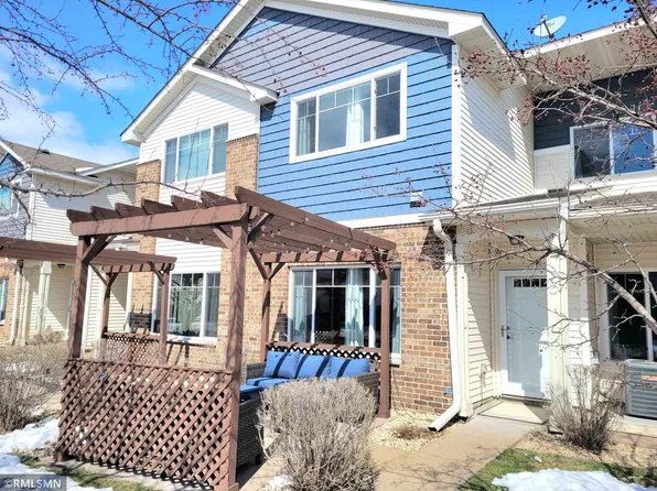 194 Shetland Ln, Lino Lakes, MN 55014