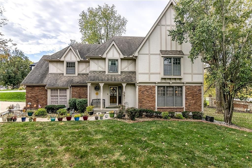 7422 N Strathbury Ave, Kansas City, MO 64151 Zillow