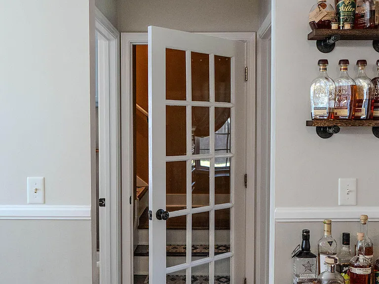 425 N Belvedere Dr — Photo 15