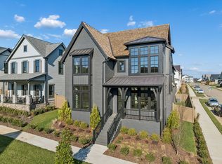 621 Flathead Aly, Thompsons Station, TN 37179
