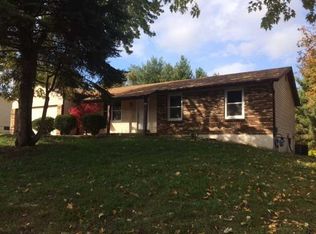 61 Dogwood Ln, Saint Peters, MO 63376