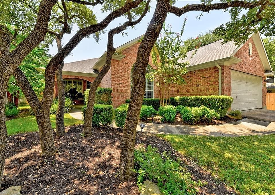 1st image of 12929 Majestic Oaks Dr