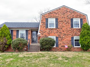 4903 Nottinghamshire Dr, Jeffersontown, KY 40299