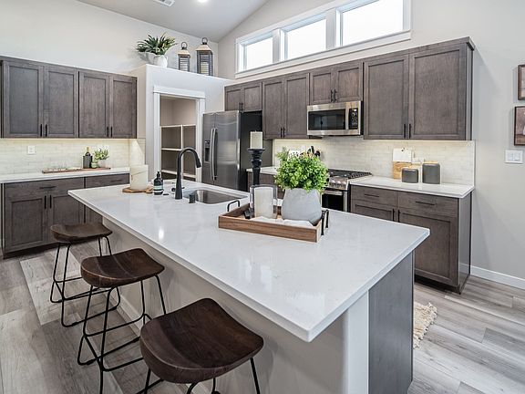 3rd image of 4734 Stonefield Ct