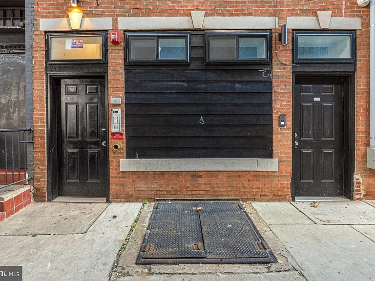 1153 N Front St #3F — Photo 15