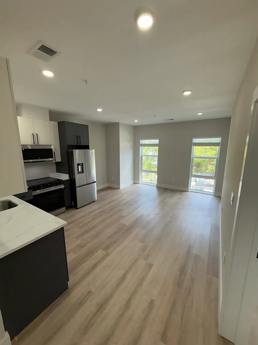 Photo 2 of 10 - 2385 Rhode Island Ave NE #16 - Washington, DC Building Photo - 2385 Rhode Island Ave NE #16