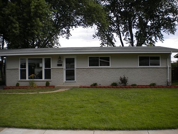 2nd image of 225 Francisca Dr