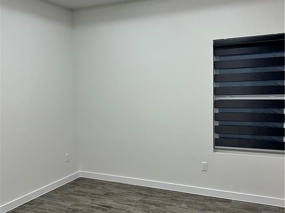 4th image of 2513 Mockingbird Rd