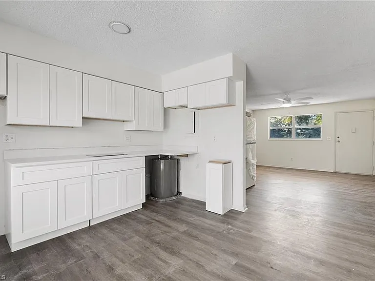1560 Colonial Blvd #234 — Photo 3