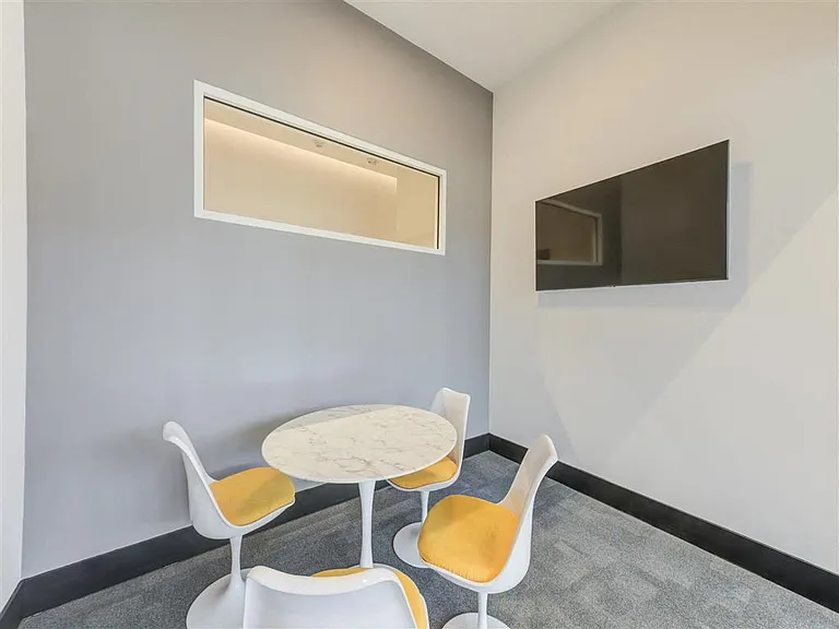 Altis Little Havana Apartments — Photo 17