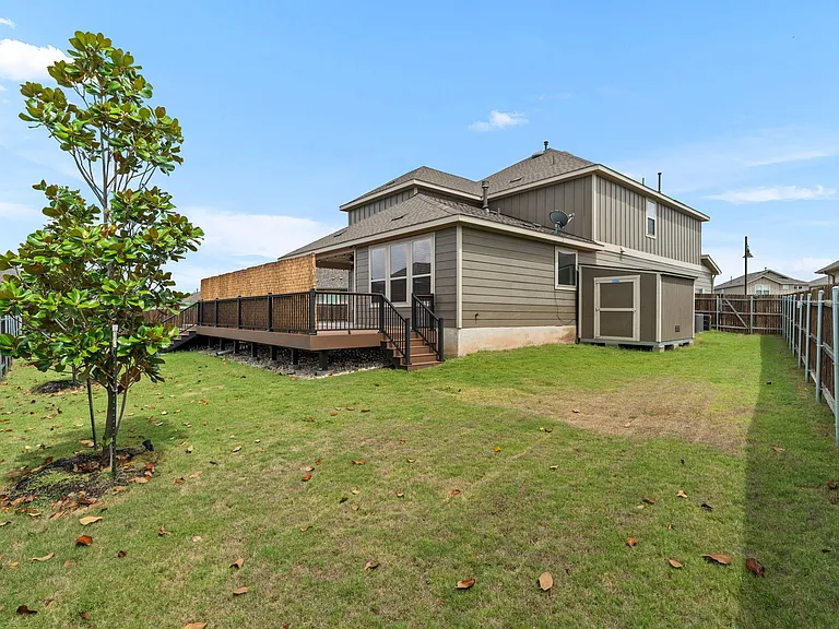 525 Compania Cv — Photo 30