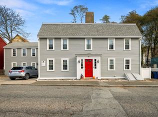 20 Pine St APT 3, Gloucester, MA 01930