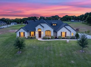 455 Christian Way, Azle, TX 76020