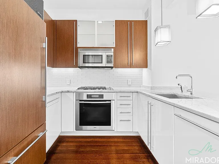2 Water St #9F — Photo 3