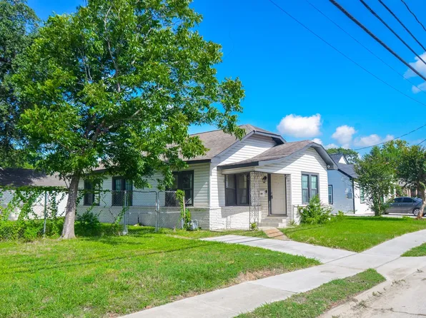 604 N Main St, Galena Park, TX 77547