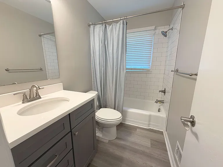 1312 Goodwin Rd — Photo 20
