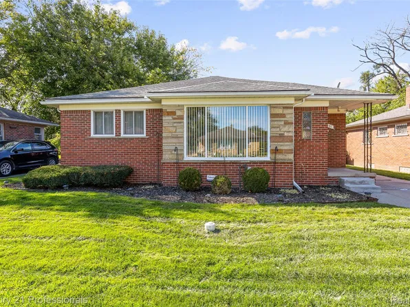 23881 Morton Ave, Oak Park, MI 48237