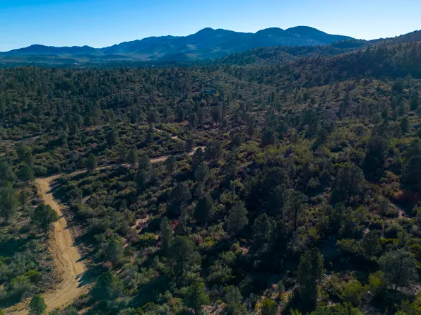 01 Blue Sky Drive -- #A, Peeples Valley, AZ 86332