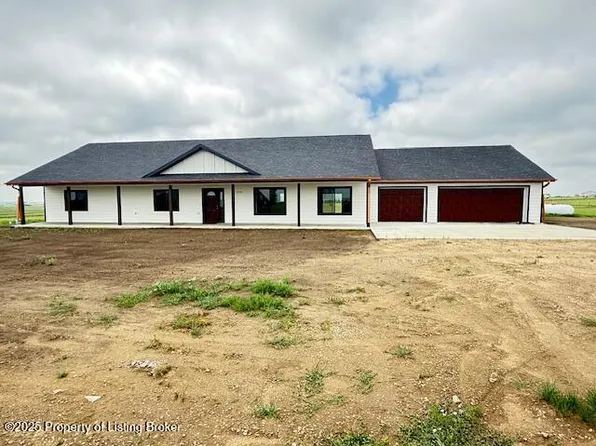 10708 30f St SW, Dickinson, ND 58601