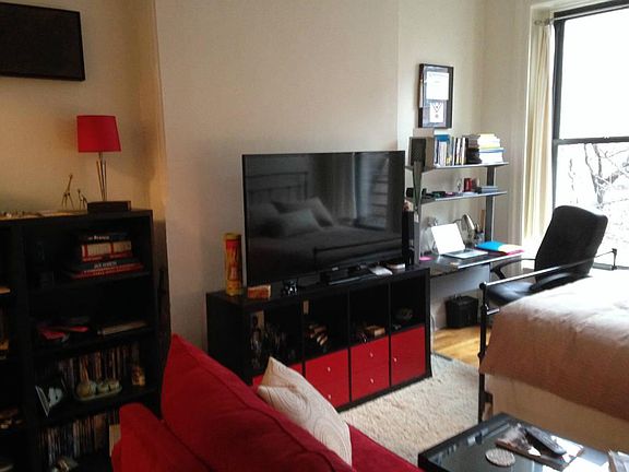 4th image of 66 W 106th St APT 3a