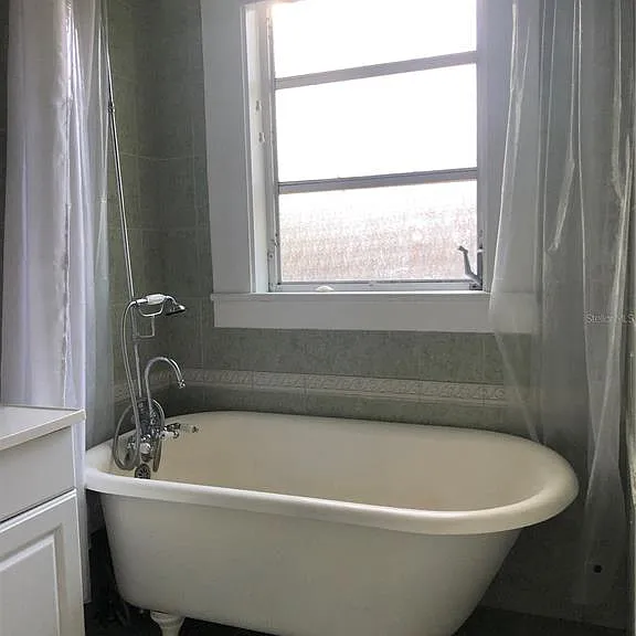 1209 E Comanche Ave — Photo 14