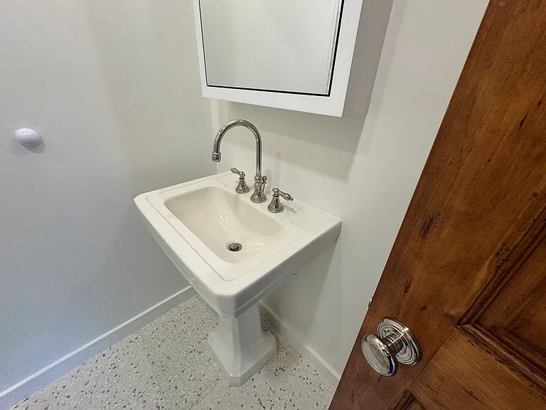 6345 Primrose Ave #10 — Photo 48