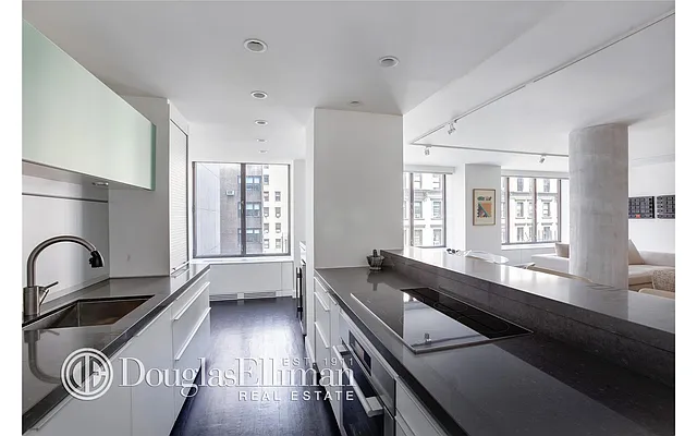 Sold by Douglas Elliman | media 15