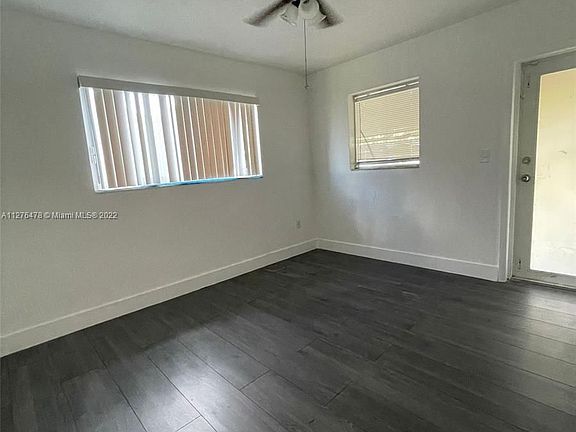 4th image of 2460 E Superior St #2450