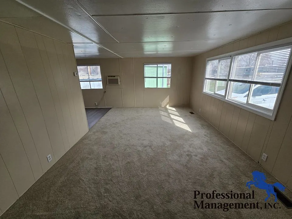 2 bed, 1.0 bath, 860 sqft, $1,195 — Photo 3