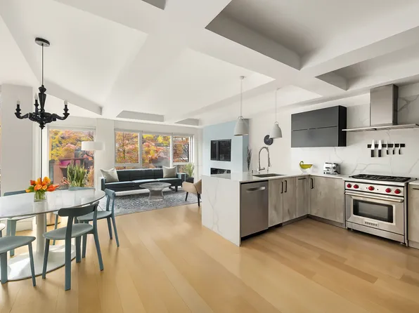 277 1st Street image 2 of 13