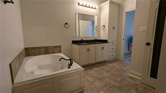 9725 Kinglet Dr — Photo 38