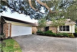 2nd image of 22134 Fincastle Dr