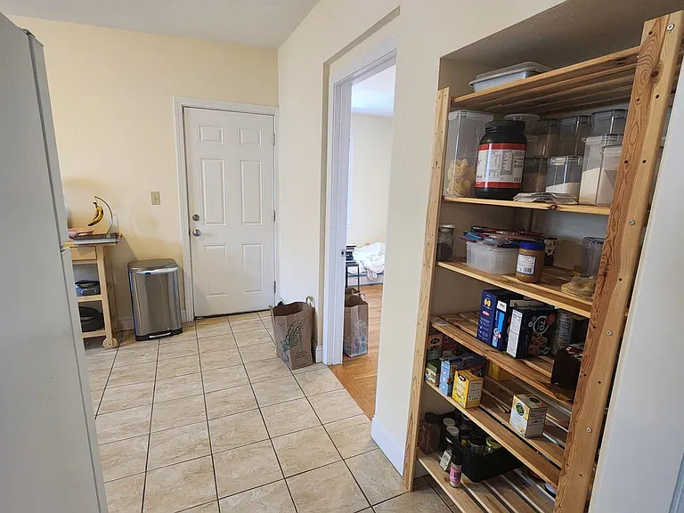 331 Washington St #2 — Photo 8