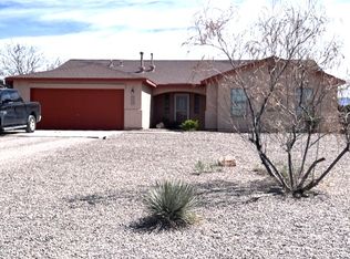 404 6th St NE, Rio Rancho, NM 87124