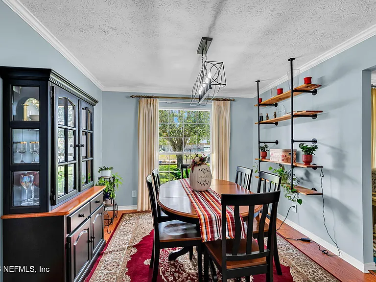 5495 Forrest Dr — Photo 4