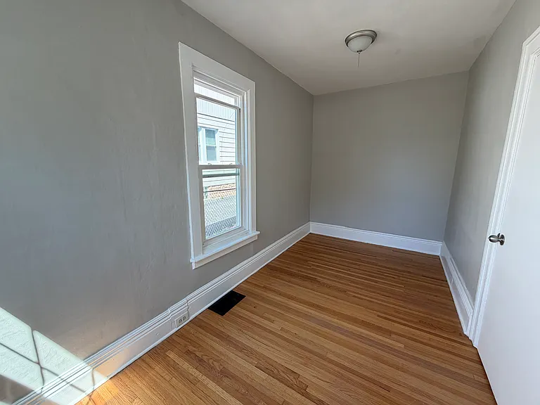 71 Sawyer Ave — Photo 21