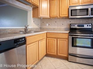 204 Saint Andrews Ln, Chapel Hill, NC 27517
