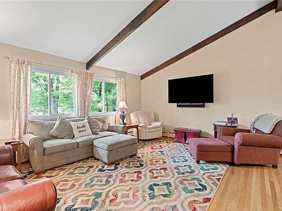 4th image of 123 Bonnie Brae Ct